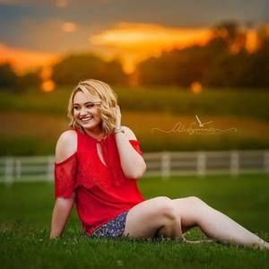 Meet your Posher, Lauryn